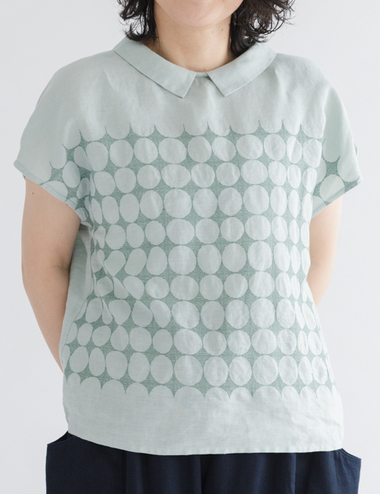 ドット刺繍ブラウス｜根々 - 買いもの | 石見銀山 群言堂 公式サイト 