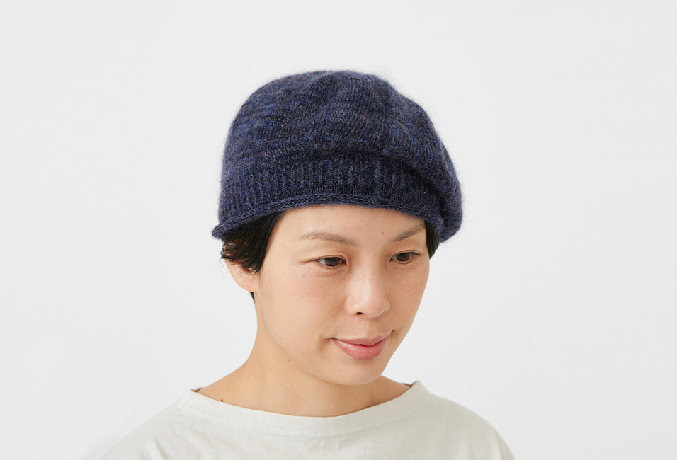 【新品/未使用】群言堂　シルク混　ベレー帽　ベージュ系 新品/未使用】群言堂シルク混ベレー帽ベージュ系