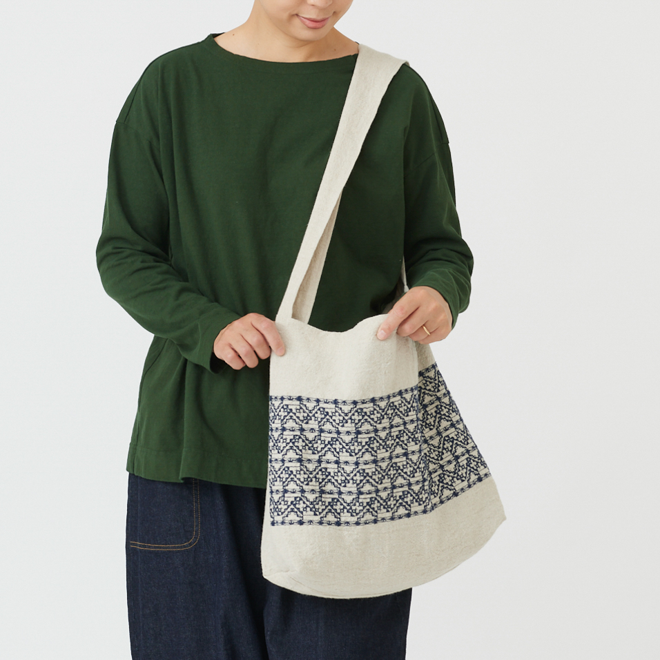 に初値下げ! 刺繍 ショルダーバッグ - 通販 - www.stekautomotive.com