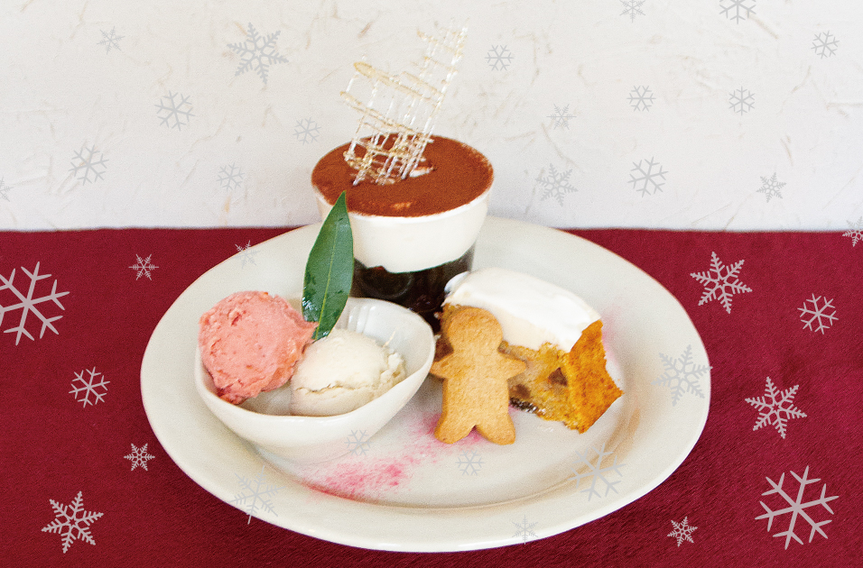 石見銀山 群言堂 本店 カフェからクリスマスプレートのお知らせ お知らせ イベント情報 石見銀山 群言堂オンラインストア 公式サイト