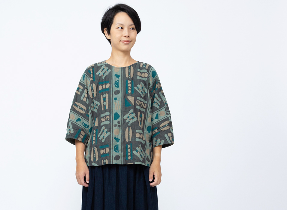 石見銀山　群言堂　インディゴ渡り鳥ジャガードパンツ栗 こぎん刺子キルトジャガード｜登美 | 石見銀山 群言堂 公式