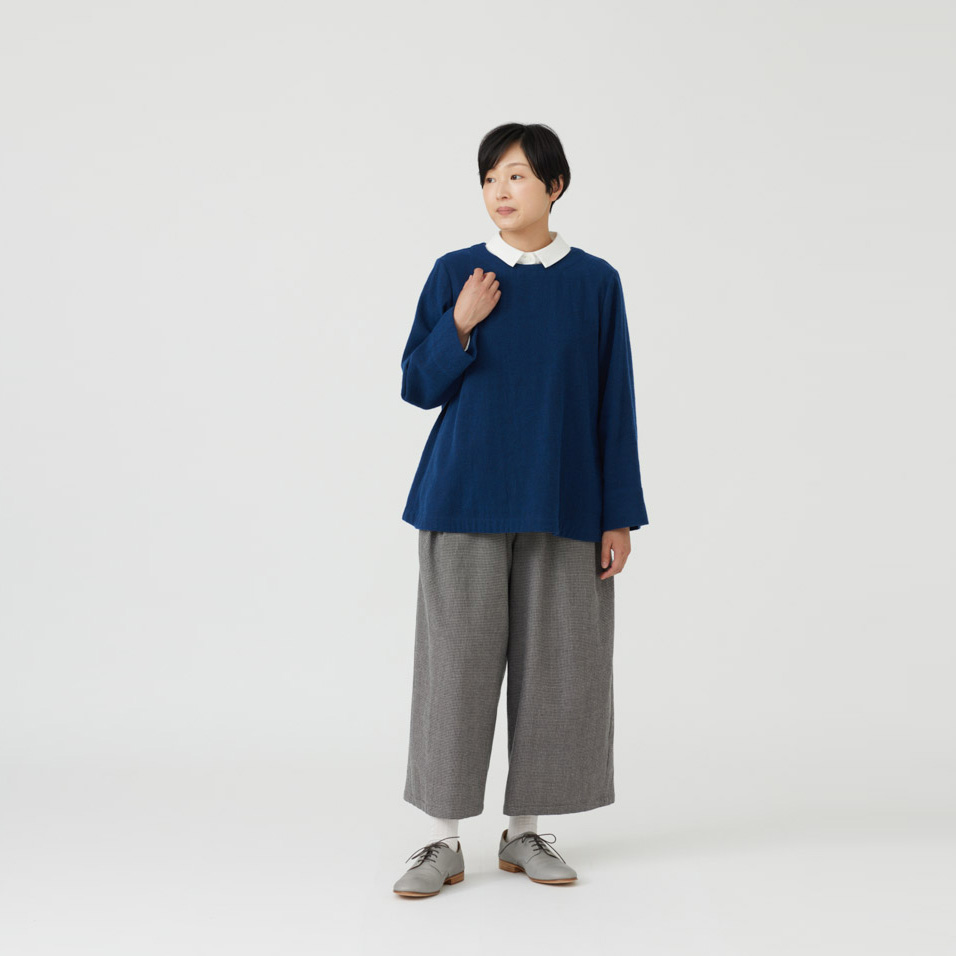 一枚でさらりと絵になるリネンウール | 石見銀山 群言堂 公式