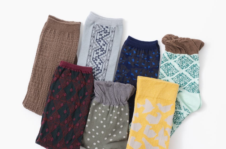 値下げ【美品】群言堂　根々　バルーンパンツ　フリーサイズ　マスタード　石見銀山 新色入荷〉春パンツはタックポケットとバルーン</br>2023年4月24