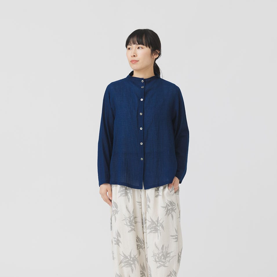 633u*美品 根々 石見銀山 群言堂 藍染 リネン シャツ ブラウス - メルカリ