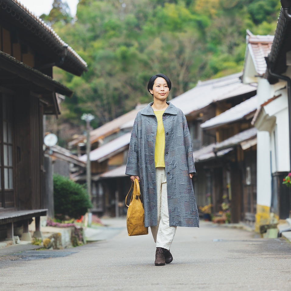 石見銀山　群言堂　登美　ノーカラーコート　キルティング　羽織　ゆったり　美品